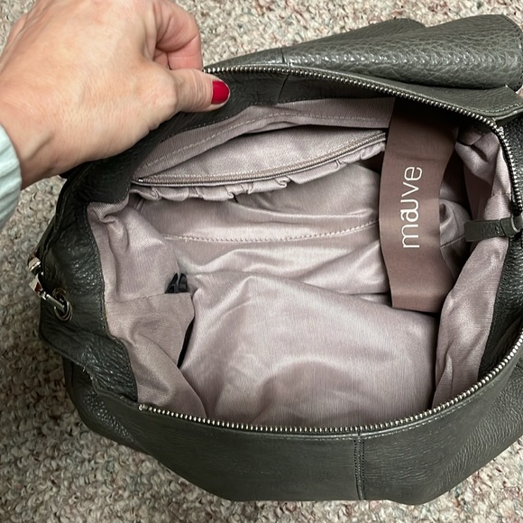 Maeve leather bag - Picture 8 of 9